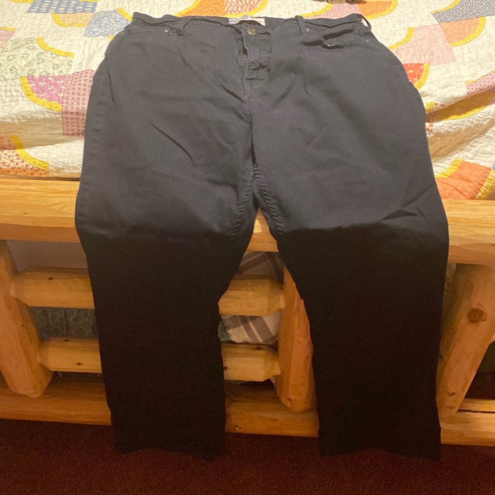 Size 16 long  black levi